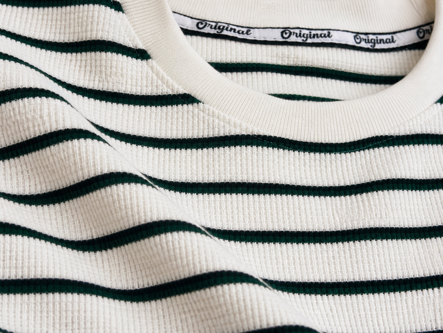 T-Shirt Rayures Premium – Blanc & Vert